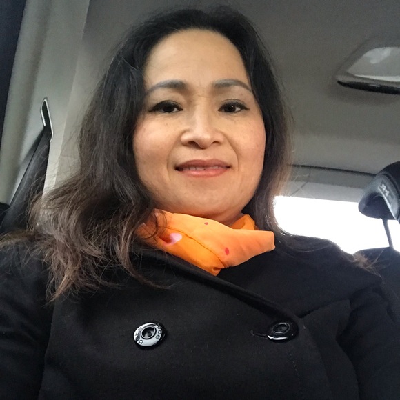 Poshmark profile picture for @lina_n